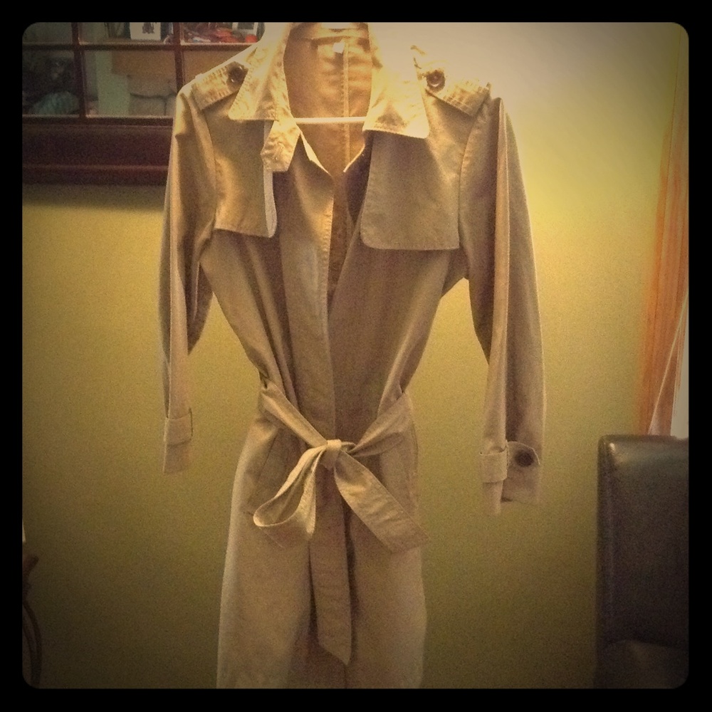 Sophisticated Gap Trench Coat